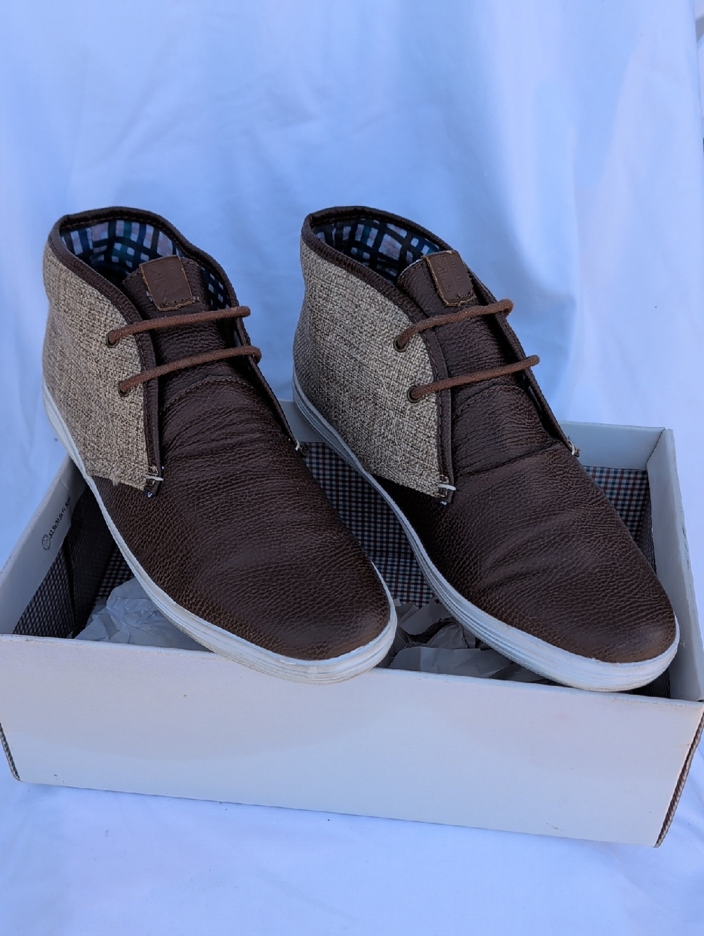 Ben Sherman Brown & Tan Textured Chukka Boots